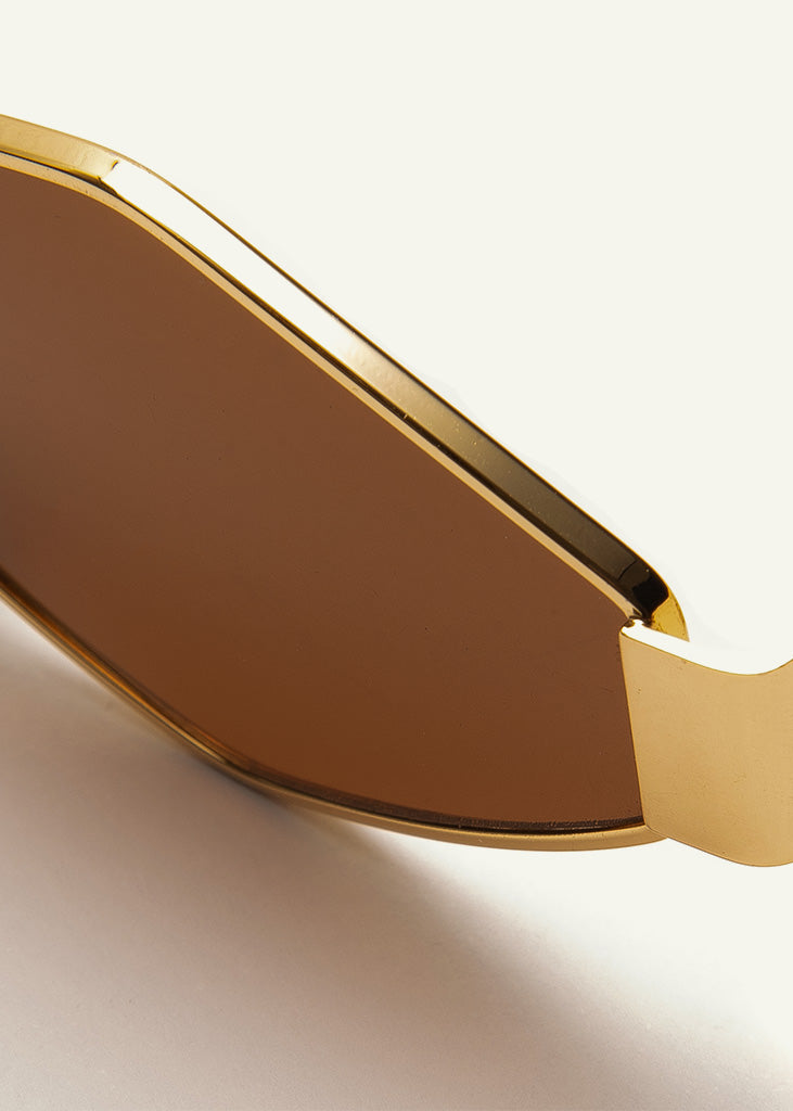 sybaria; sybaria sunglasses; CAIROLI sunglasses (MOCHA); Geometric; Geometric luxury; premium unisex eyewear; ultralight polycarbonate eyewear; Mocha UV400 lenses; high fashion eyewear; chromotherapy eyewear;