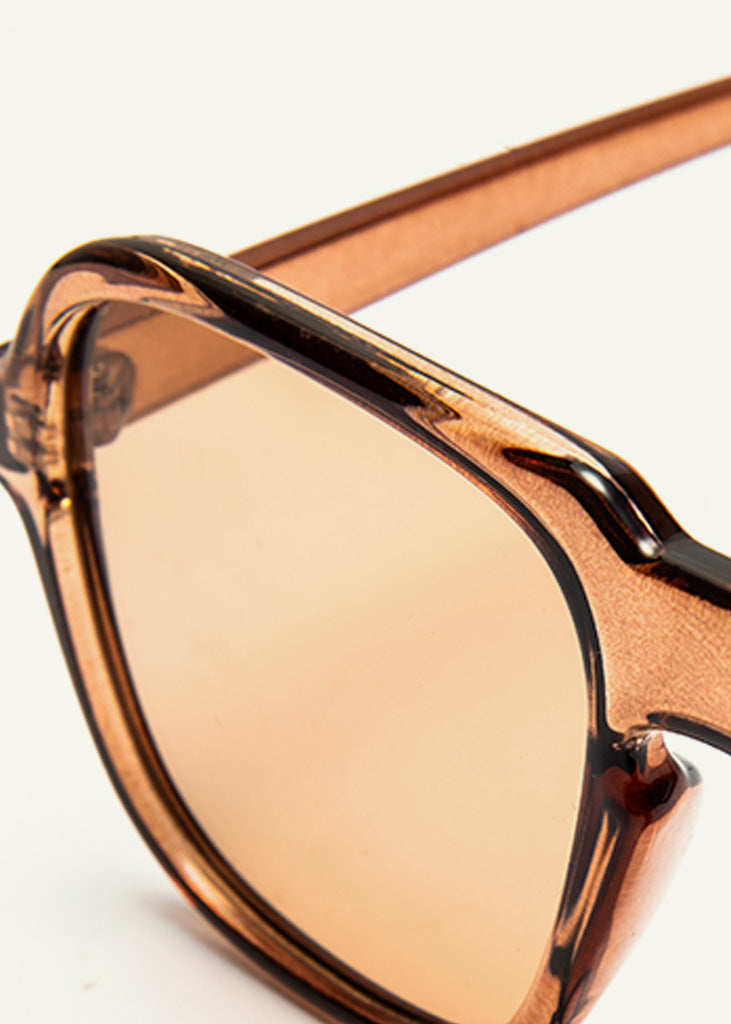 sybaria; sybaria sunglasses; FIORI CHIARI (MOCHA) sunglasses; Aviator; luxury Aviator; premium unisex eyewear; ultra-lightweight polycarbonate eyewear; Mocha UV400 lenses; high fashion eyewear; chromotherapy eyewear;