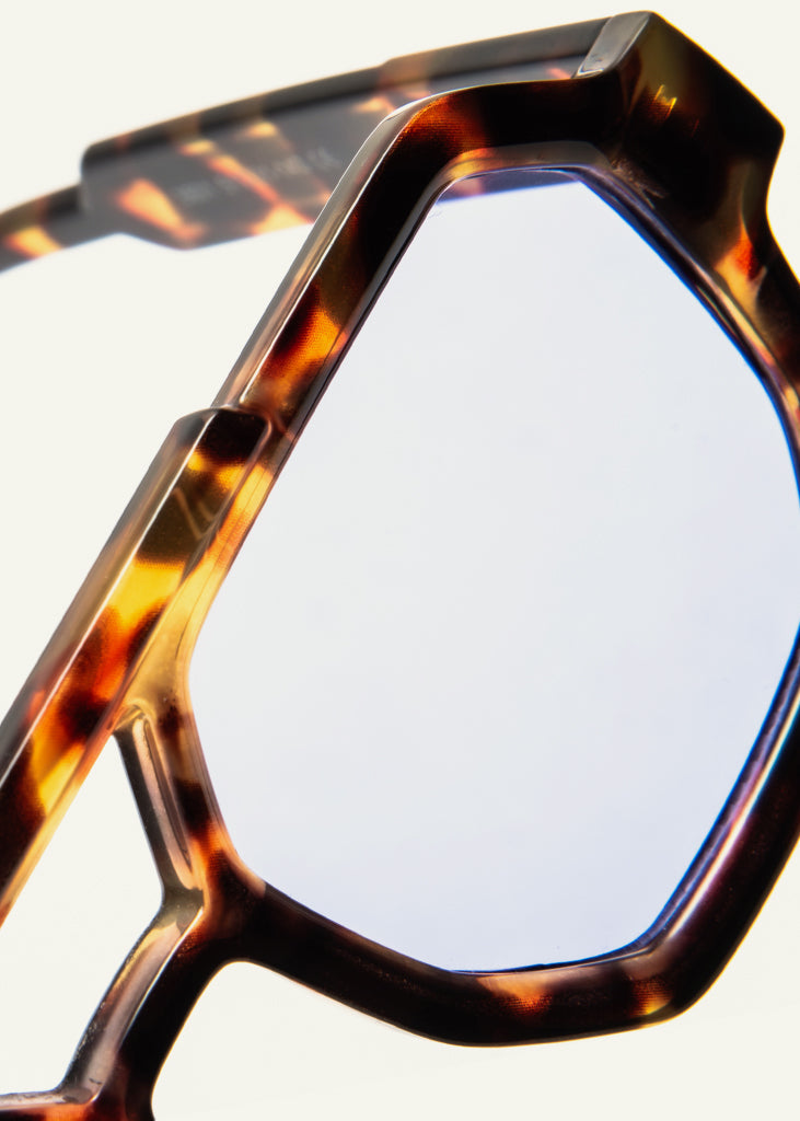 sybaria; sybaria sunglasses; LUGANO sunglasses (HAVANA & LAVENDER); Aviator Geometric; Aviator Geometric luxury; premium unisex eyewear; ultralight polycarbonate eyewear; Lavender UV400 lenses; high fashion eyewear; chromotherapy eyewear;