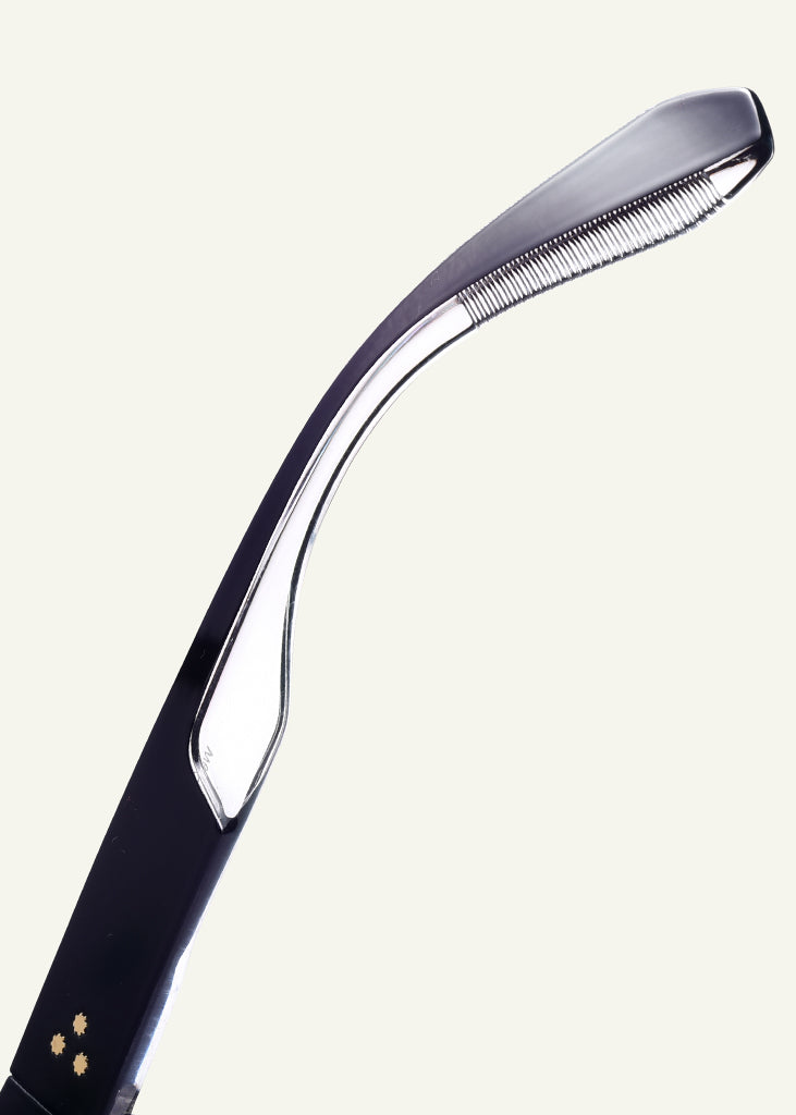sybaria; sybaria sunglasses; SAN MARCO sunglasses (BLACK & GRADIENT BLACK); Geometric; Luxury Geometric; Premium unisex glasses; Ultralight polycarbonate glasses; Gradient Black UV400 lenses; High fashion glasses; chromotherapy eyewear;
