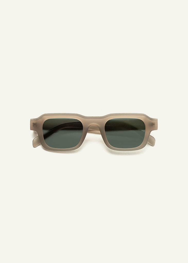 sybaria; sybaria sunglasses; VERSILIA sunglasses (MATTE GRAY & OLIVE); Wayfarer; luxury Wayfarer; premium unisex eyewear; ultra-lightweight polycarbonate eyewear; Olive UV400 lenses; high fashion eyewear; chromotherapy eyewear;