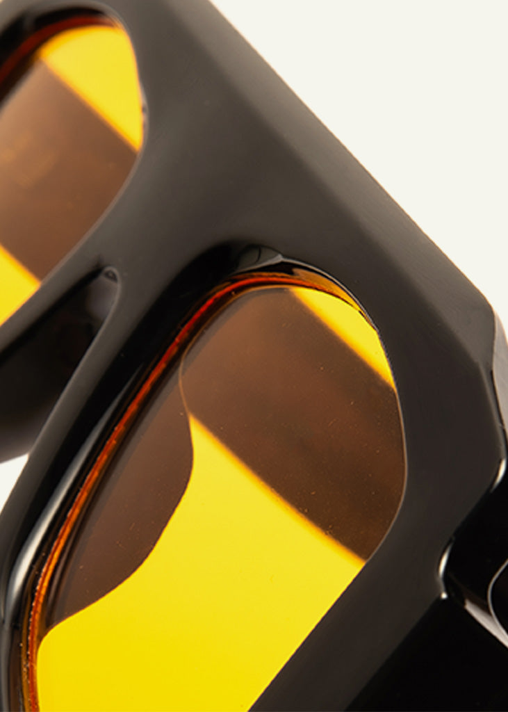 sybaria; sybaria sunglasses; SPARTACO sunglasses (BLACK & MANGO); Oversized & Oval; Oversized & Oval luxury; premium unisex eyewear; ultra-light polycarbonate eyewear; Mango UV400 lenses; high-fashion eyewear; chromotherapy eyewear;